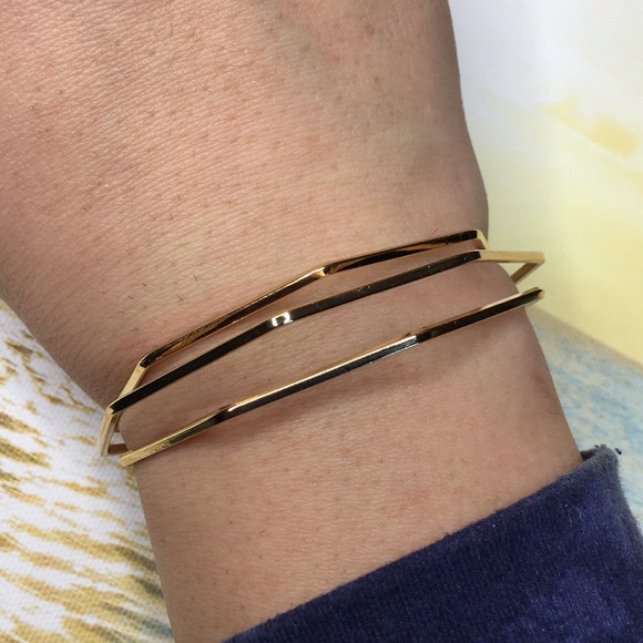 Gold Toned Geometric Bracelet - Picture 3 of 8